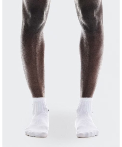 On(オン)の「On/オン Logo Sock Mid 3P(ソックス/靴下・メンズ・ブラック/グレー/ホワイト・M/S)」の8枚目の写真