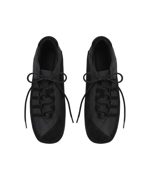 Miseki SEOUL(ミセキソウル)の「Double strap sneakers BLACK(スニーカー・レディース・その他・23cm/24cm/25cm)」の1枚目の写真