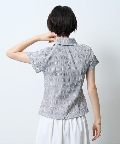 NUJOH(ヌゾ)の「Shirring Stripe Slim Shirt / シャーリングストライプスリムシャツ(シャツ/ブラウス・レディース・ブラック/ライトブルー・FREE)」の8枚目の写真