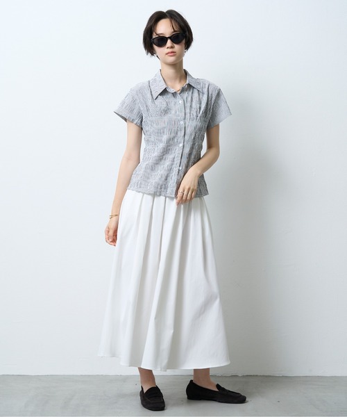 NUJOH(ヌゾ)の「Shirring Stripe Slim Shirt / シャーリングストライプスリムシャツ(シャツ/ブラウス・レディース・ブラック/ライトブルー・FREE)」の10枚目の写真