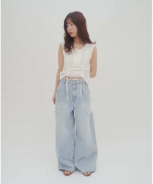 DISCOAT(ディスコート)の「【umm.】サイドカットオフレースデニムワイドパンツ(デニムパンツ・レディース・サックスブルー・LARGE/MEDIUM/SMALL)」の6枚目の写真