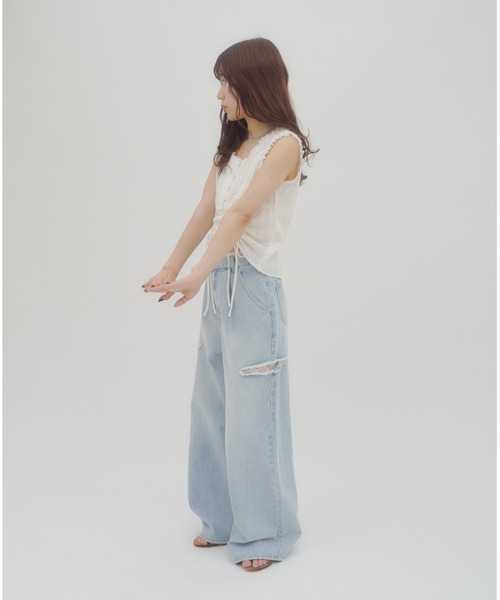DISCOAT(ディスコート)の「【umm.】サイドカットオフレースデニムワイドパンツ(デニムパンツ・レディース・サックスブルー・LARGE/MEDIUM/SMALL)」の7枚目の写真