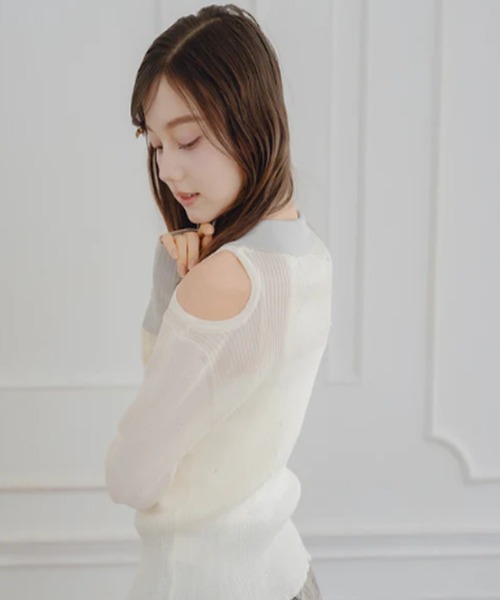 amr.(アムレ)の「ストーンシアーポロニット(ニット/セーター・レディース・ブルー/アイボリー・FREE)」の10枚目の写真