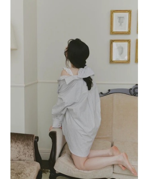 NOTREemor(ノートルエモア)の「【unisex】emor logo shirt × chouchou(シャツ/ブラウス・レディース・ブルー/クリーム・FREE)」の16枚目の写真