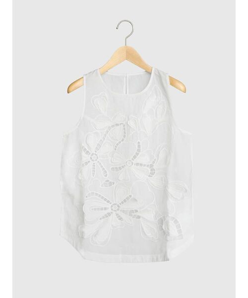 FIKA.(フィーカ)の「Flower cutwork blouse(シャツ/ブラウス・レディース・オフホワイト/ブラック・MEDIUM)」の1枚目の写真