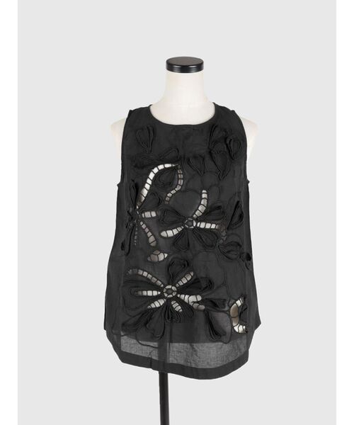FIKA.(フィーカ)の「Flower cutwork blouse(シャツ/ブラウス・レディース・オフホワイト/ブラック・MEDIUM)」の3枚目の写真