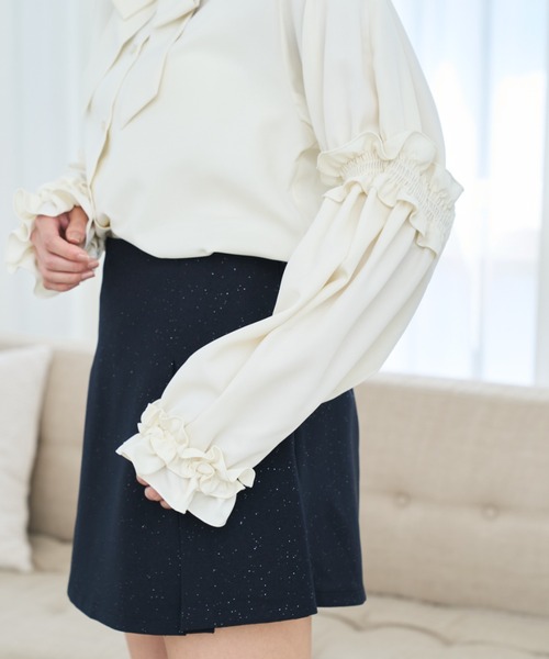 Lallana(ララーナ)の「Ribbon frill volume sleeve blouse/リボンフリルボリュームスリーブブラウス(シャツ/ブラウス・レディース・ライトブルー/アイボリー・FREE)」の10枚目の写真