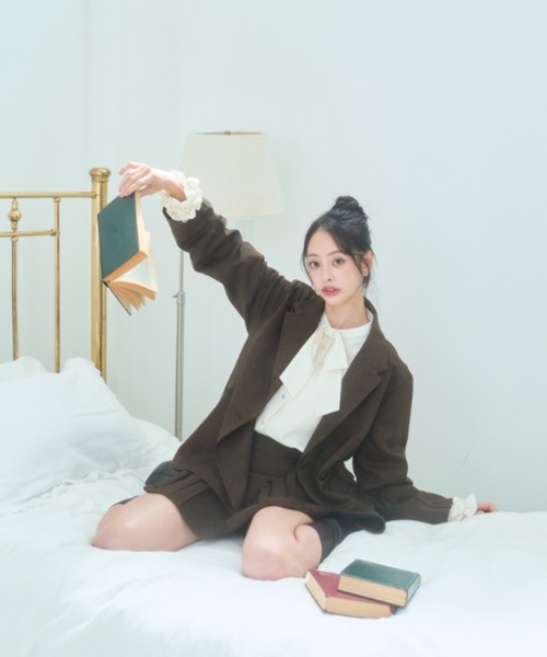 Lallana(ララーナ)の「Ribbon frill volume sleeve blouse/リボンフリルボリュームスリーブブラウス(シャツ/ブラウス・レディース・ライトブルー/アイボリー・FREE)」の17枚目の写真