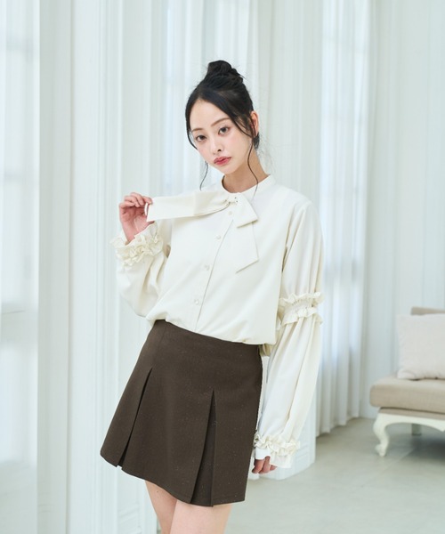 Lallana(ララーナ)の「Ribbon frill volume sleeve blouse/リボンフリルボリュームスリーブブラウス(シャツ/ブラウス・レディース・ライトブルー/アイボリー・FREE)」の11枚目の写真