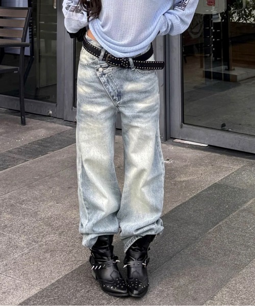SHEENA（シーナ）の「アシメウエストワイドデニムパンツ（デニムパンツ・レディース・ブルー・S/M/L）」の4枚目の写真