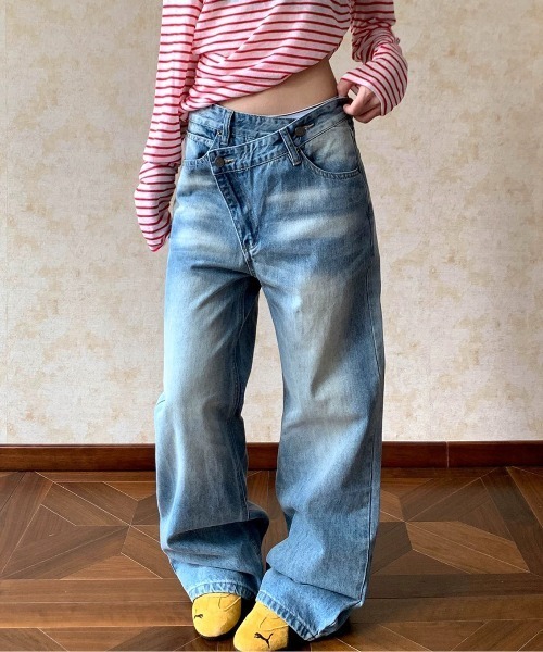 SHEENA（シーナ）の「アシメウエストワイドデニムパンツ（デニムパンツ・レディース・ブルー・S/M/L）」の6枚目の写真