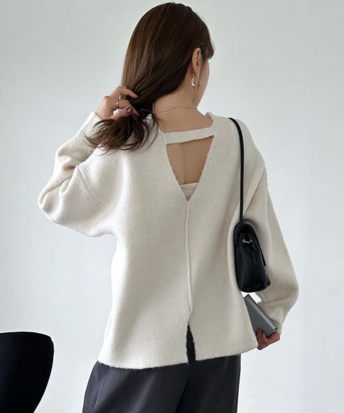 Eclat one(エクラワン)の「【Eclat one】バックシャン Vネック ニット(ニット/セーター・レディース・オフホワイト/ベージュ/チャコール・FREE)」の18枚目の写真