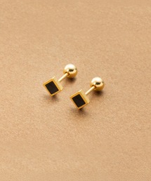 【サージカルステンレス】ブラックカラーの効いたステンレス製ネジロックピアス