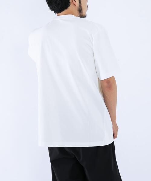 EKAL（エカル）の「『イージーケア』ロゴワッペンTシャツ（Tシャツ/カットソー・メンズ・ベージュ系その他/ホワイト/グリーン・MEDIUM/LARGE）」の4枚目の写真