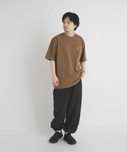 EKAL（エカル）の「『イージーケア』ロゴワッペンTシャツ（Tシャツ/カットソー・メンズ・ベージュ系その他/ホワイト/グリーン・MEDIUM/LARGE）」の21枚目の写真