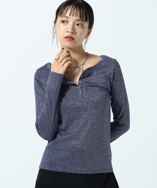 PAGEBOY（ページボーイ）の「ラメカットヘンリー2WAYロングスリーブ（Tシャツ/カットソー・レディース・オフホワイト/シルバー/ブルー・FREE）」の3枚目の写真