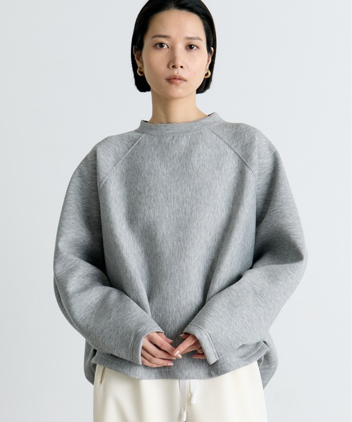 COGTHEBIGSMOKE(コグザビッグスモーク)の「【COGTHEBIGSMOKE/コグザビッグスモーク】OLIVIA TOP/ダンボールプルオーバー(Tシャツ/カットソー・レディース・オフホワイト/ブラック/グレー・1)」の6枚目の写真