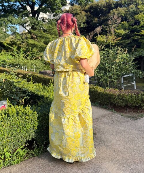 w closet(ダブルクローゼット)の「Am フリルジャガードキャミワンピース(ワンピース・レディース・イエロー/ブラック/ピンク・FREE)」の12枚目の写真