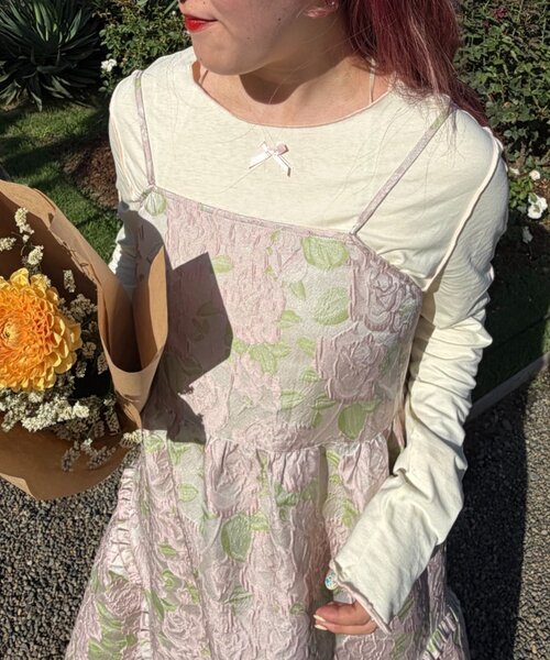 w closet(ダブルクローゼット)の「Am フリルジャガードキャミワンピース(ワンピース・レディース・イエロー/ブラック/ピンク・FREE)」の4枚目の写真