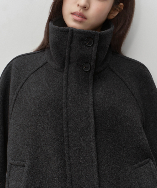 MUSINSA STANDARD WOMAN（ムシンサスタンダードウーマン）の「ウィメンズウールブレンドハイネックブルゾンジャケット[チャコールグレー]（ブルゾン・レディース・その他・MEDIUM/SMALL）」の8枚目の写真