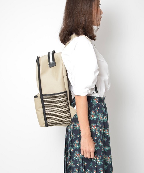 SOLPRESA（ソルプレーサ）の「テープリュックサック（バックパック/リュック・レディース・キナリ/ベージュ/ネイビー・FREE）」の22枚目の写真