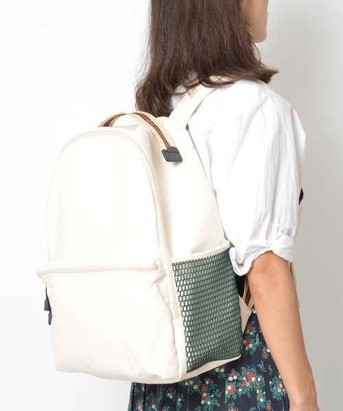 SOLPRESA（ソルプレーサ）の「テープリュックサック（バックパック/リュック・レディース・キナリ/ベージュ/ネイビー・FREE）」の4枚目の写真