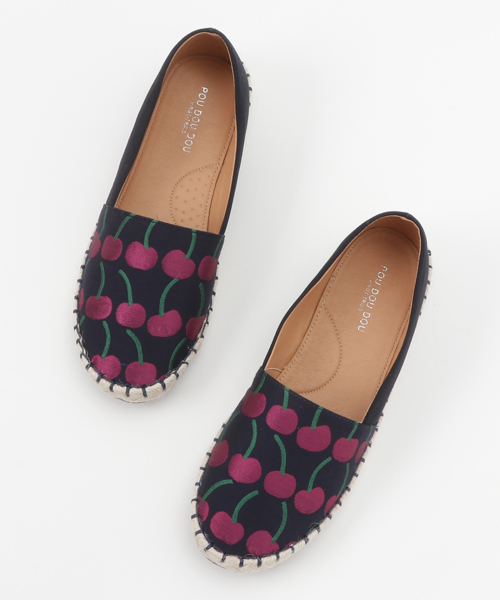 POU DOU DOU（プードゥドゥ）の「ジャガード柄シューズ（パンプス・レディース・ネイビー・3/4）」の5枚目の写真