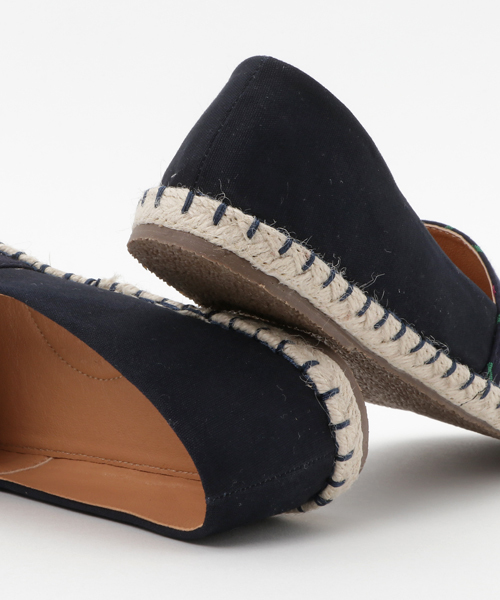 POU DOU DOU（プードゥドゥ）の「ジャガード柄シューズ（パンプス・レディース・ネイビー・3/4）」の8枚目の写真