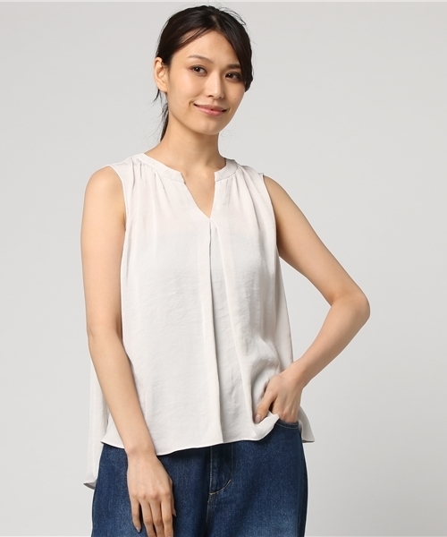 NATURAL BEAUTY BASIC（ナチュラルビューティーベーシック）の「サテンスキッパーノースリーブブラウス（シャツ/ブラウス・レディース・グレー/ブラック/ダークベージュ・MEDIUM/SMALL）」の10枚目の写真