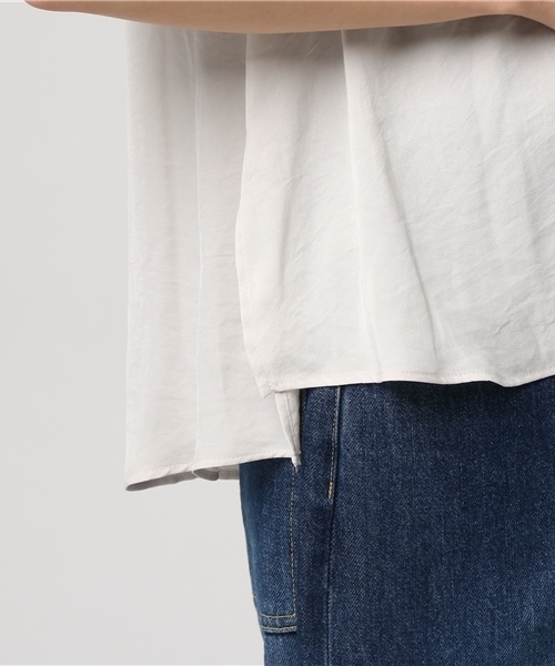 NATURAL BEAUTY BASIC（ナチュラルビューティーベーシック）の「サテンスキッパーノースリーブブラウス（シャツ/ブラウス・レディース・グレー/ブラック/ダークベージュ・MEDIUM/SMALL）」の8枚目の写真