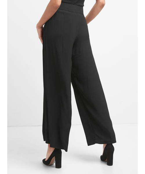 GAP（ギャップ）の「Gap ドレープ ワイドレッグパンツ（その他パンツ・レディース・ブラック/ブラック系その他/ブラック系その他2・00/000/0/6/8/2/4）」の4枚目の写真