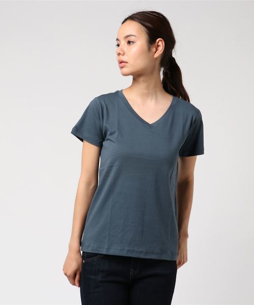 AMERICAN HOLIC（アメリカンホリック）の「60新疆綿スムースVネックTシャツ★（Tシャツ/カットソー・レディース・ピンクベージュ/杢グレー/ダークブルー/モカ/ミント/イエロー/オフホワイト/ブラック・L/M）」の6枚目の写真