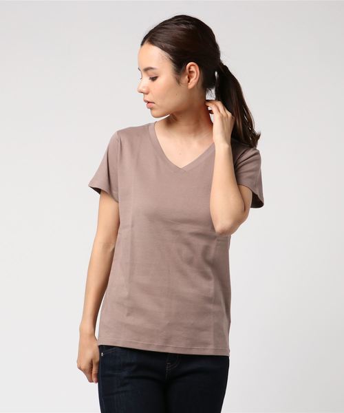 AMERICAN HOLIC（アメリカンホリック）の「60新疆綿スムースVネックTシャツ★（Tシャツ/カットソー・レディース・ピンクベージュ/杢グレー/ダークブルー/モカ/ミント/イエロー/オフホワイト/ブラック・L/M）」の4枚目の写真