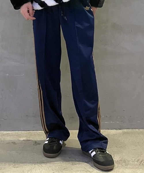 adidas(アディダス)の「SAMBA OG B75807(スニーカー・メンズ・ブラック×ホワイト・26.5cm/27.5cm/26.0cm/27.0cm/28.0cm/25.5cm/22.5cm/23.5cm/24.5cm/29.0cm/28.5cm/23.0cm/24.0cm/25.0cm/22.0cm/30.0cm)」の6枚目の写真