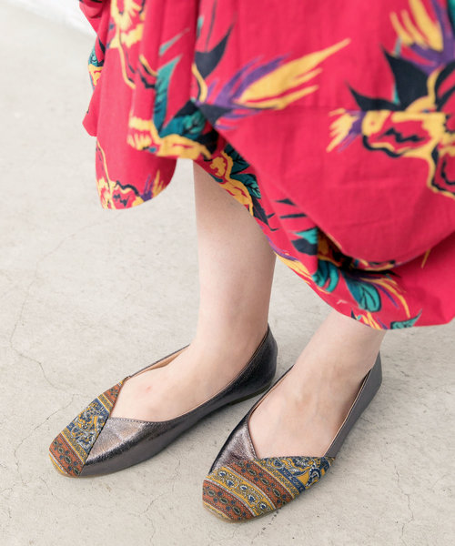 チャイハネ（チャイハネ）の「【チャイハネ】フォークロアシャイニーパンプス フラットシューズ（パンプス・レディース・ブラック系その他/オレンジ系その他・MEDIUM/LARGE）」の13枚目の写真