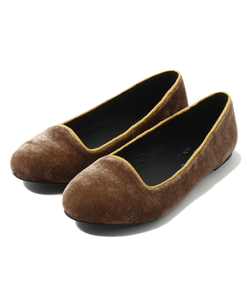 CIAOPANIC(チャオパニック)の「【Ciaopanic】ベルベットフラットシューズ(パンプス・レディース・ブラック/レッド/ベージュ・36/37/38)」の8枚目の写真