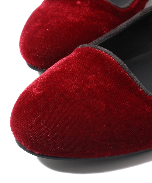 CIAOPANIC(チャオパニック)の「【Ciaopanic】ベルベットフラットシューズ(パンプス・レディース・ブラック/レッド/ベージュ・36/37/38)」の4枚目の写真