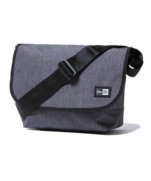 NEW ERA（ニューエラ）の「ニューエラ ショルダーバッグ 9L NEW ERA（ショルダーバッグ・メンズ・レッド/タイガーカモ/ネイビー/ブラック系その他/ブラック系その他2/ヘザーグレー/ブルー/ブラック系その他4/ブラック系その他3/グレー系その他/ブラック×ホワイト/ブラック系その他5/ブラック系/ストーン/ブラック系その他6・FREE/SMALL）」の10枚目の写真