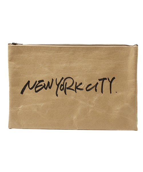 And A(アンドエー)の「Paper Clutch Bag (MATATABI)(クラッチバッグ・メンズ・ホワイト/ライトグレー/ベージュ・FREE)」の3枚目の写真