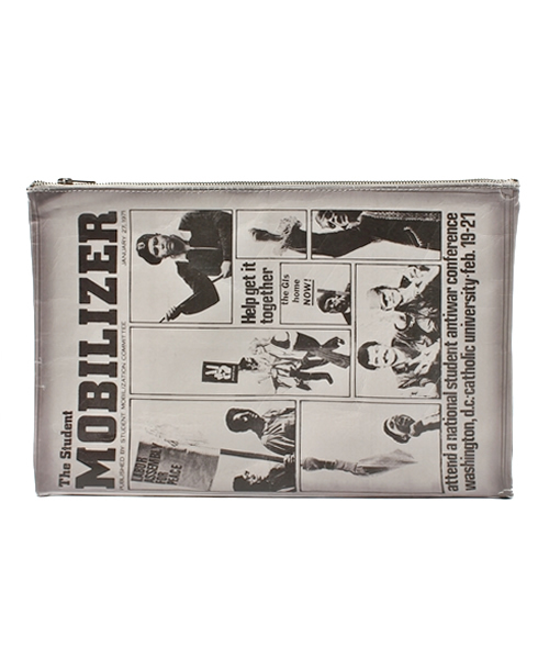 And A(アンドエー)の「Paper Clutch Bag (MATATABI)(クラッチバッグ・メンズ・ホワイト/ライトグレー/ベージュ・FREE)」の2枚目の写真