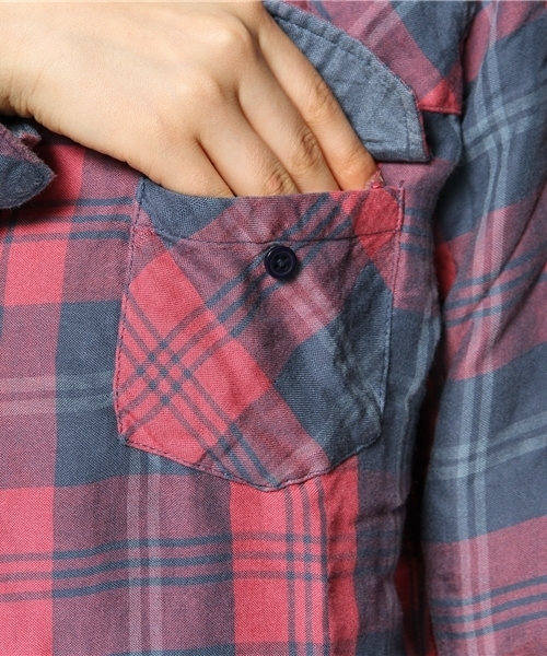 Ray BEAMS（レイビームス）の「Rails / テンセル チェックシャツ（シャツ/ブラウス・レディース・レッド・ONE SIZE）」の7枚目の写真