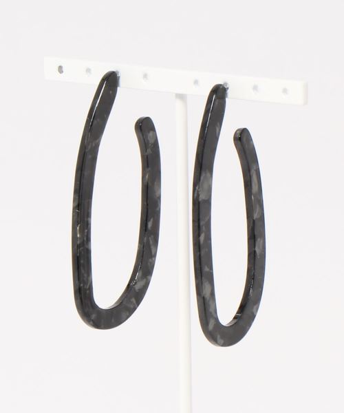 DouDou（ドゥドゥ）の「HERENA-マーブルアクリルピアス（ピアス（両耳用）・レディース・ブラック/ブラウン/アイボリー・FREE）」の2枚目の写真