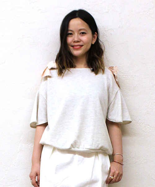 mystic（ミスティック）の「肩リボンプルオーバー（Tシャツ/カットソー・レディース・ベージュ/ネイビー/グレー・ﾌﾘ-）」の3枚目の写真