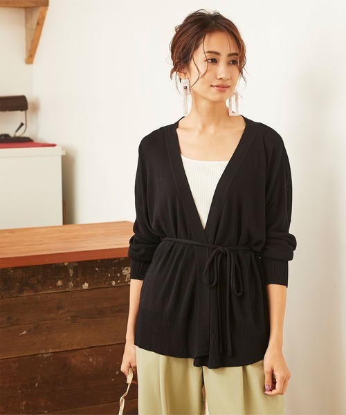titivate(ティティベイト)の「カシュクールカーディガン/ライトニット(カーディガン/ボレロ・レディース・ブラック/ブルーグレー/ライトベージュ/チャコール・FREE)」の2枚目の写真