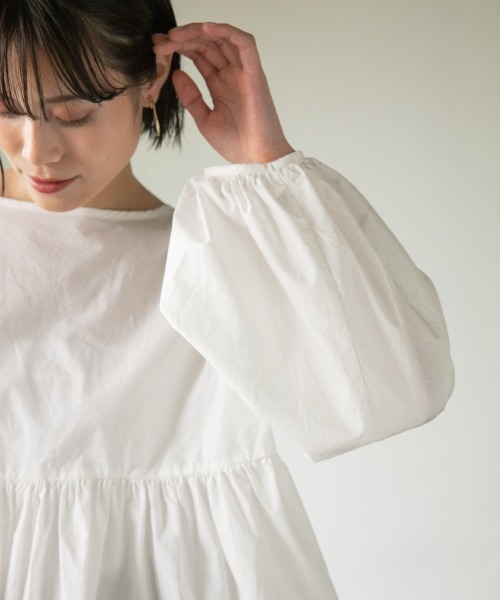 LOWRYS FARM(ローリーズファーム)の「ギャザーボリュームブラウス 871213(シャツ/ブラウス・レディース・ブラック/オフホワイト/グリーン・FREE)」の10枚目の写真