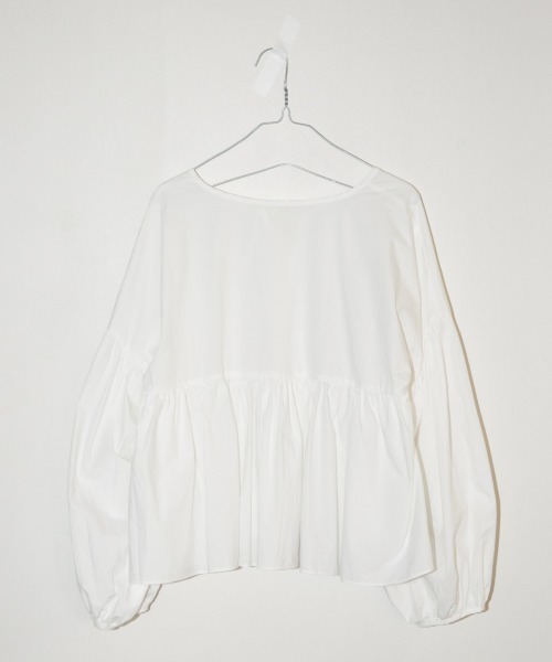 LOWRYS FARM(ローリーズファーム)の「ギャザーボリュームブラウス 871213(シャツ/ブラウス・レディース・ブラック/オフホワイト/グリーン・FREE)」の14枚目の写真