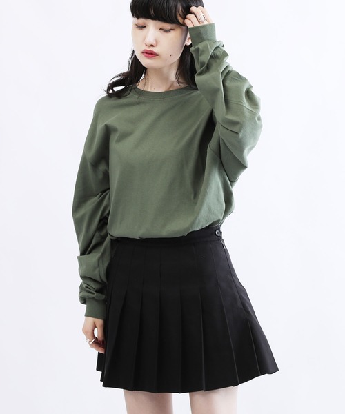 GILDAN(ギルダン)の「GILDAN / ギルダン オーバーサイズ クルーネック ロングスリーブ Tシャツ(Tシャツ/カットソー・メンズ・ホワイト/アッシュグレー/ブラック/ダークグリーン/パープル/ネイビー/グレー/レッド/ゴールド/ヘザーグレー/マルーン/ロイヤルブルー/ライトブルー/グレー系その他/グリーン系その他/オレンジ/インディゴブルー/チャコール/グリーン系その他2・MEDIUM/LARGE/X-LARGE/XX-LARGE/SMALL)」の10枚目の写真