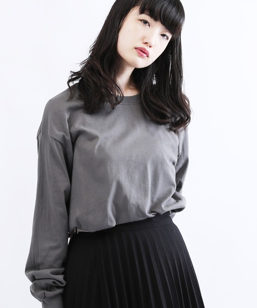 GILDAN(ギルダン)の「GILDAN / ギルダン オーバーサイズ クルーネック ロングスリーブ Tシャツ(Tシャツ/カットソー・メンズ・ホワイト/アッシュグレー/ブラック/ダークグリーン/パープル/ネイビー/グレー/レッド/ゴールド/ヘザーグレー/マルーン/ロイヤルブルー/ライトブルー/グレー系その他/グリーン系その他/オレンジ/インディゴブルー/チャコール/グリーン系その他2・MEDIUM/LARGE/X-LARGE/XX-LARGE/SMALL)」の20枚目の写真