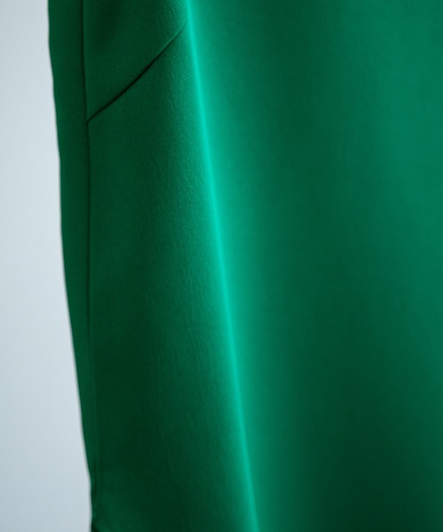 ADAM ET ROPE'（アダムエロペ）の「サテンタンクトップ（タンクトップ・レディース・オフホワイト/グリーン・FREE）」の5枚目の写真