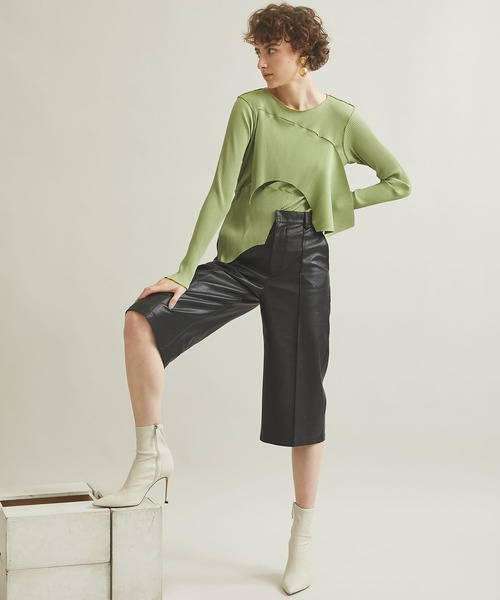 kotohayokozawa（コトハヨコザワ）の「【kotohayokozawa(コトハヨコザワ)】ロングスリーブクルーネックトップス　TDKT-P05（Tシャツ/カットソー・レディース・ブラック/ベージュ/グリーン/ホワイト・FREE）」の4枚目の写真